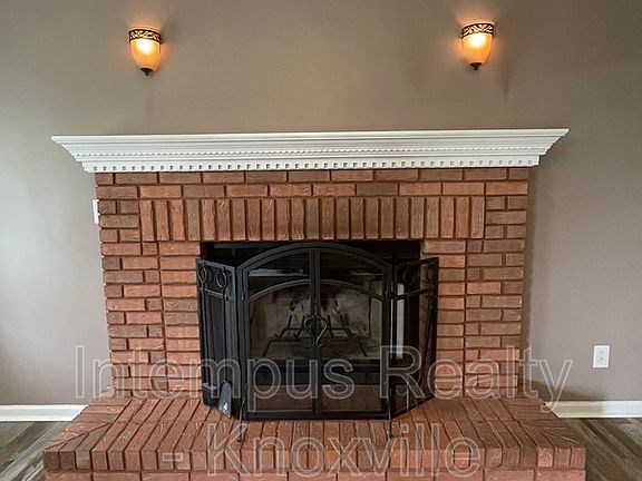 4th image of 7728 Chapel Bend Dr