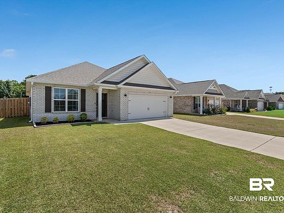 2nd image of 1096 Pheasant Cir