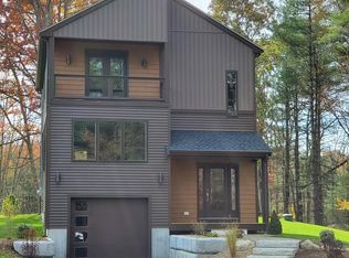 6 Soule St, Middleboro, MA 02346