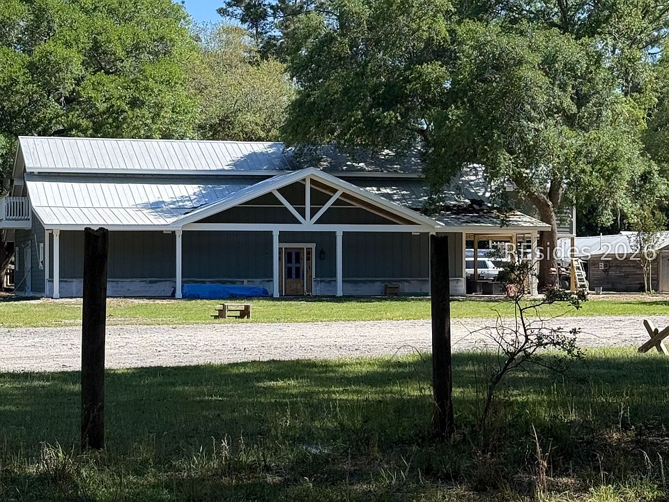 1st image of 104 Stillwell Rd