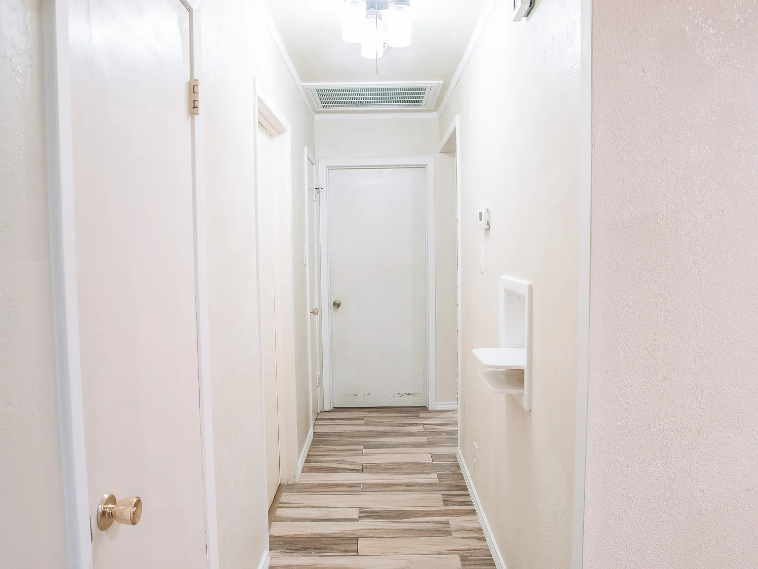 3 bed, 1166 sqft, $1,950 — Photo 3