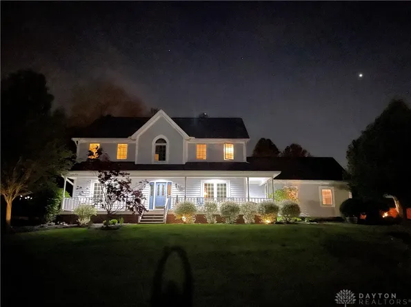 613 Rustic Trl, Dayton, OH 45434