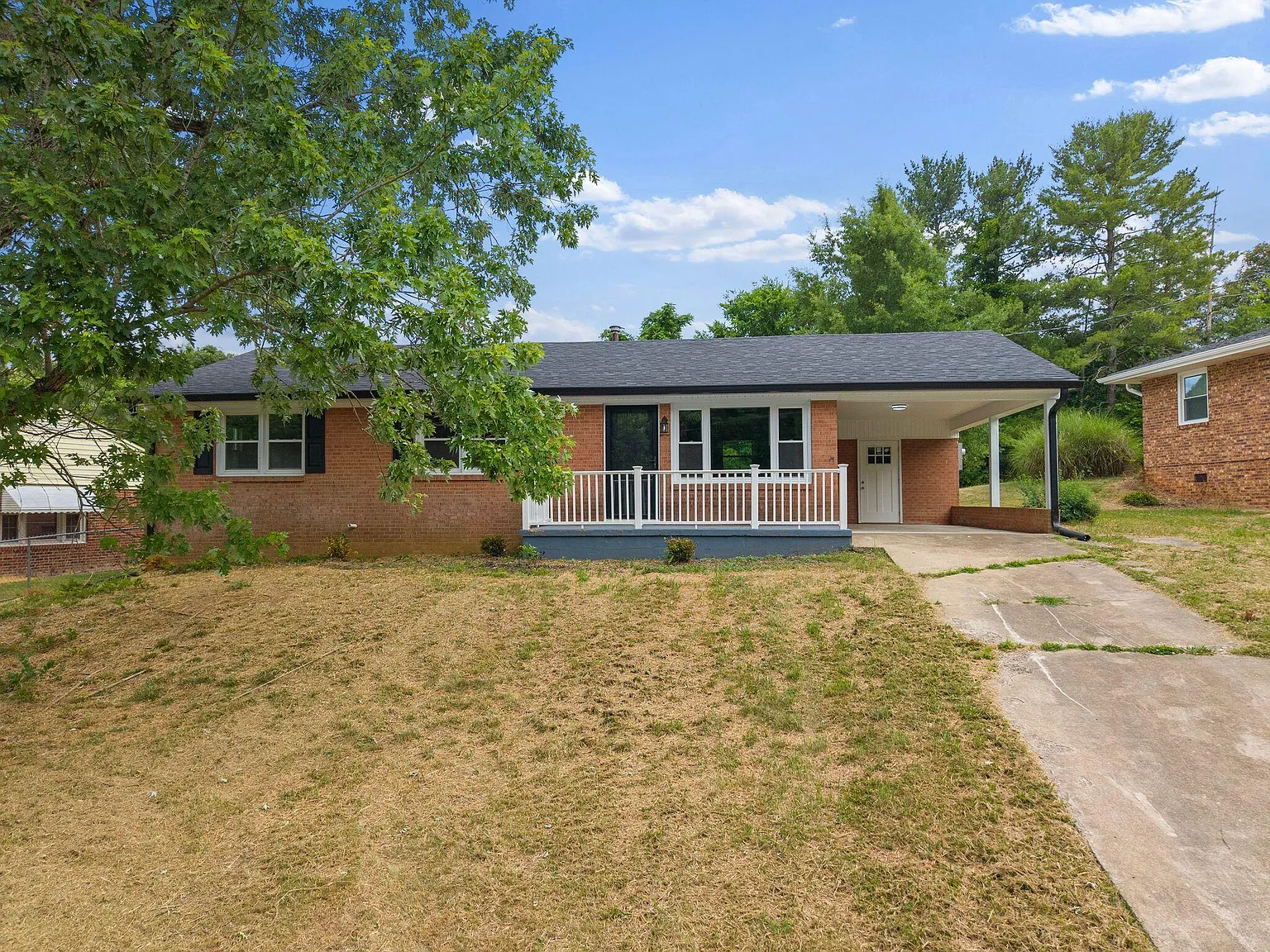 3 bed, 1.5 bath, 1134 sqft, $1,895 — Photo 1