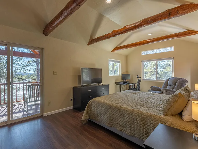 1810 Shenandoah Dr — Photo 25