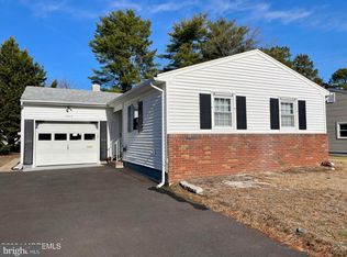 1042 Edgebrook Dr E, Toms River, NJ