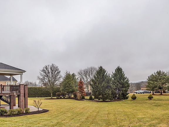 5th image of 109 Oakview Dr