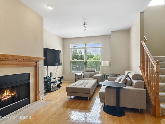 2nd image of 420 W Wood St #16