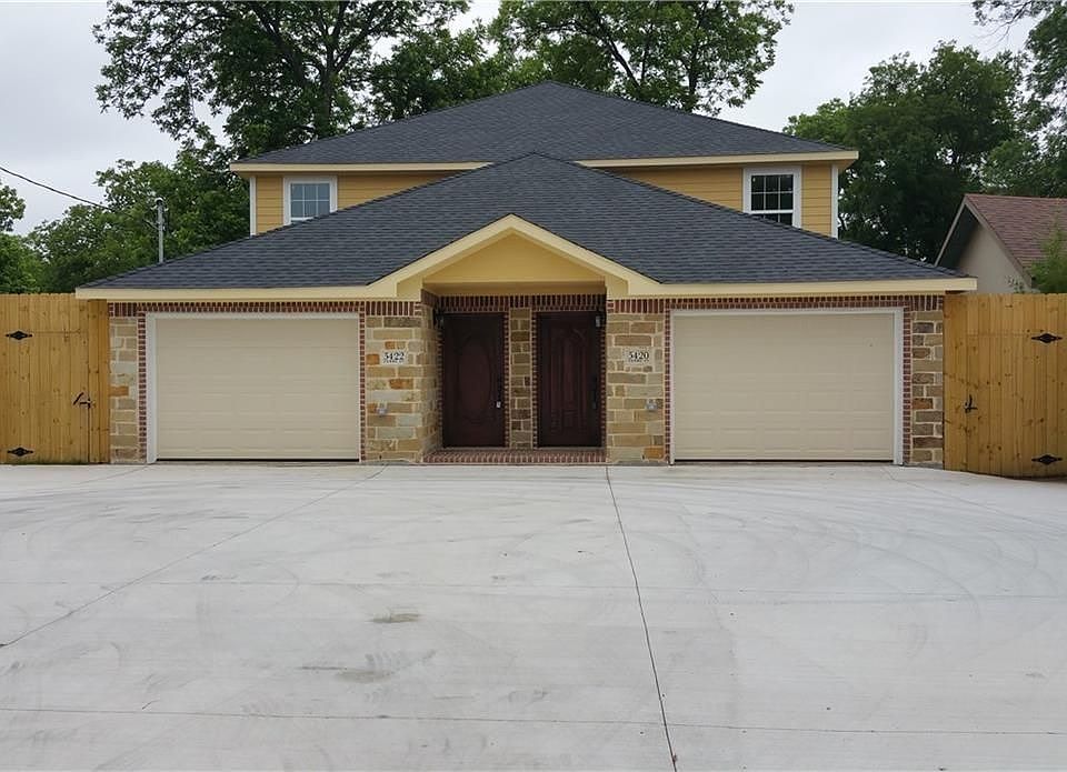 Brand New Gorgeous Front of House!