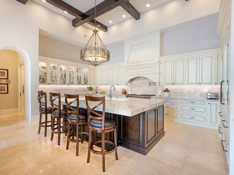 4520 Kahala Ave — Photo 18