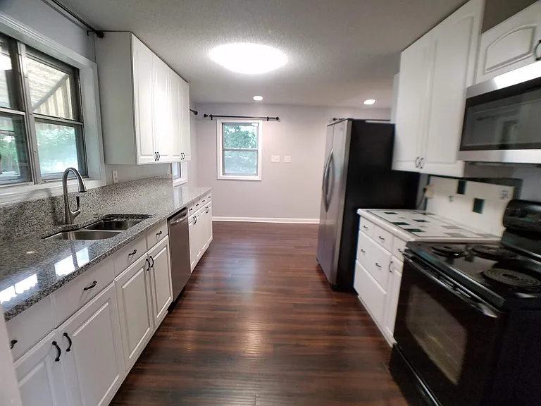 9207 W 50th Ter — Photo 21