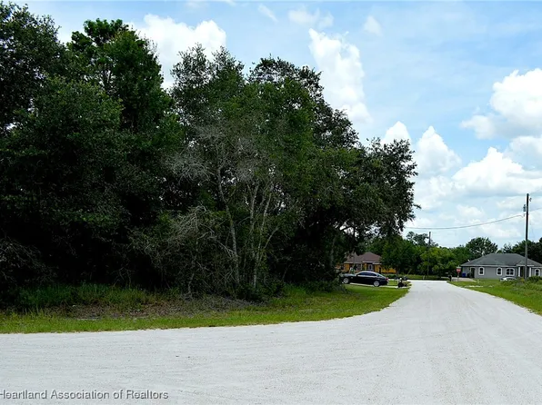 212 N Madera Rd, Avon Park, FL 33825