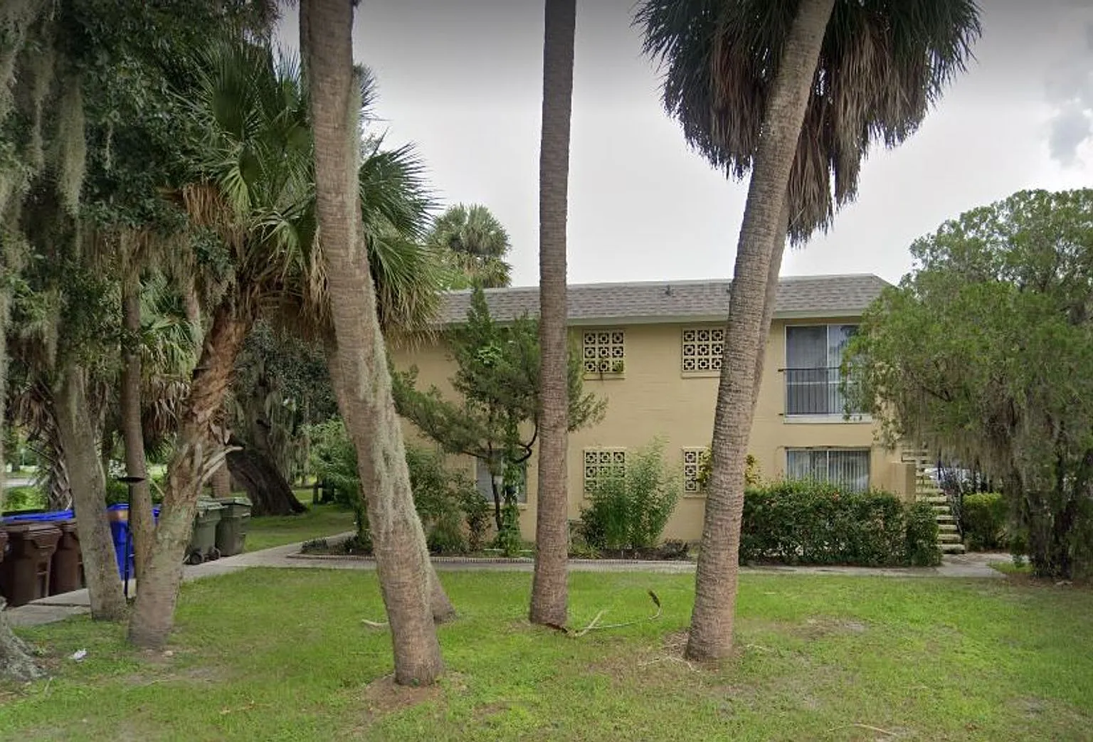 305 E. Dakin Ave - Unit 11 — Photo 1