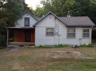 201 S Inglewood Ave, Coffeyville, KS 67337