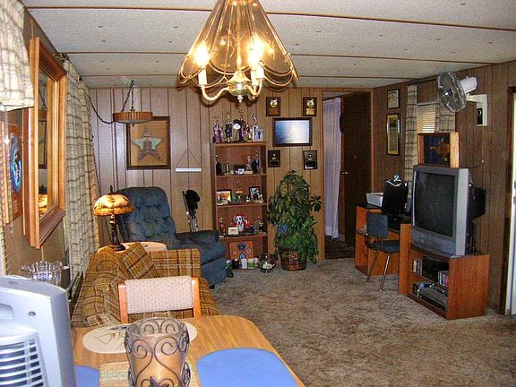 2nd image of 119 Bonny Cove Dr