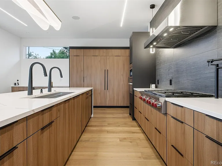 267 S Clermont St — Photo 12