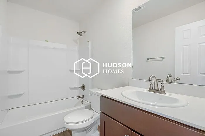 3009 Gillespie Ct — Photo 9