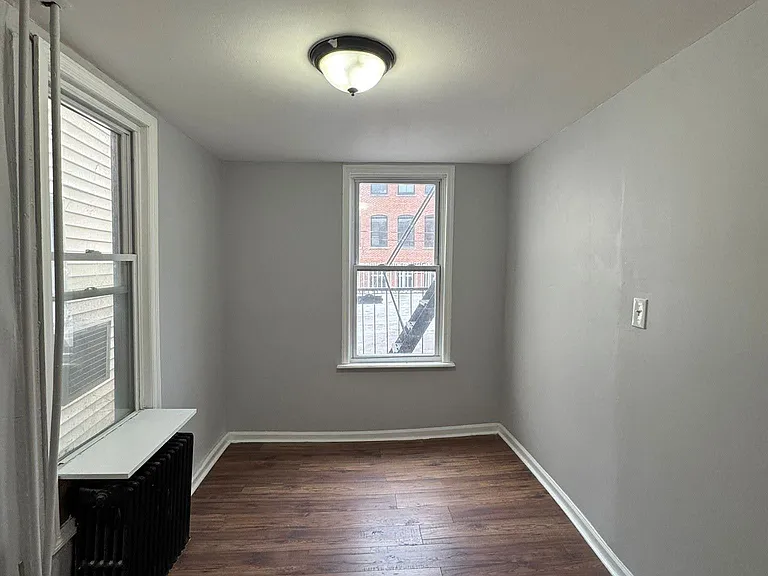 52 Harrison Ave #4 — Photo 3
