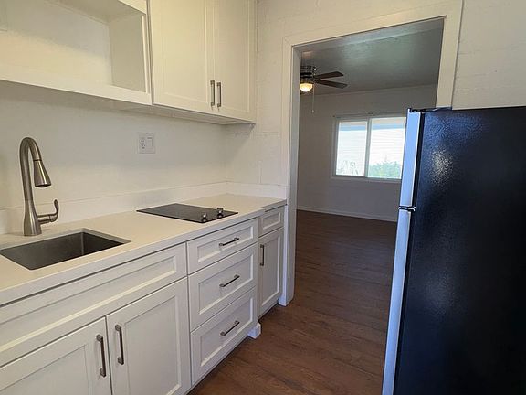 3rd image of 149 Mason St #149M