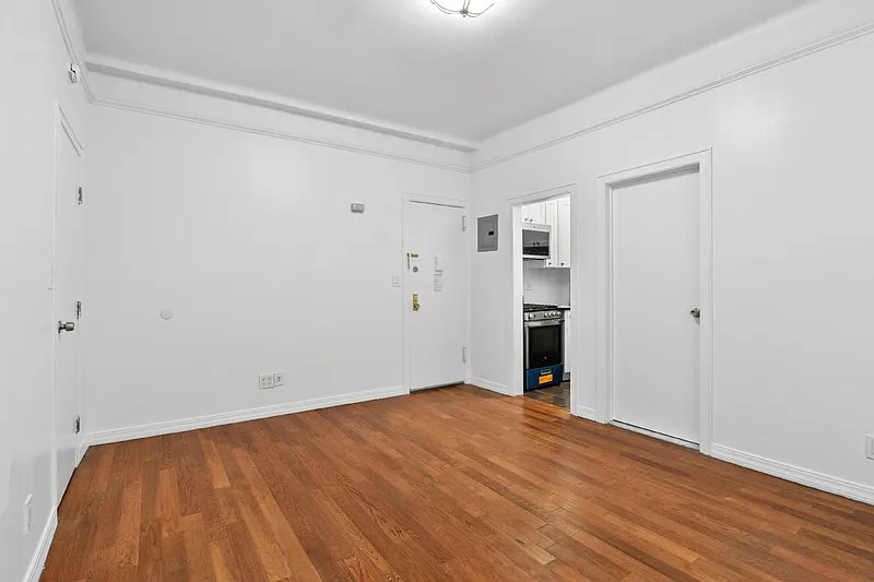 347 West 55th Street — Photo 3