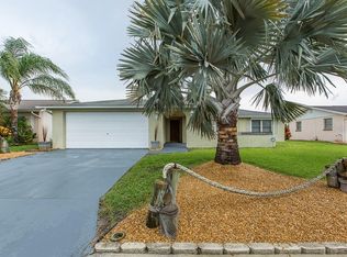 3833 Star Island Dr, Holiday, FL 34691