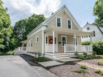 131 Maple Ave, Bridgewater, MA, 02324