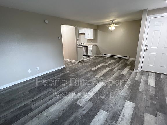4th image of 4414 NW Wedgewood Ln APT 20