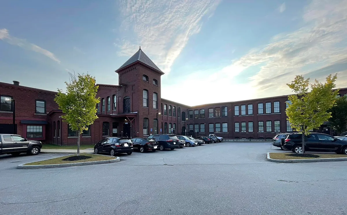 Building Photo - Franklin Light & Power