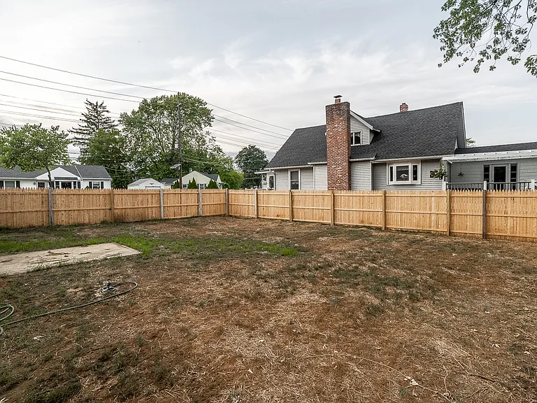 129 S Coles Ave — Photo 25