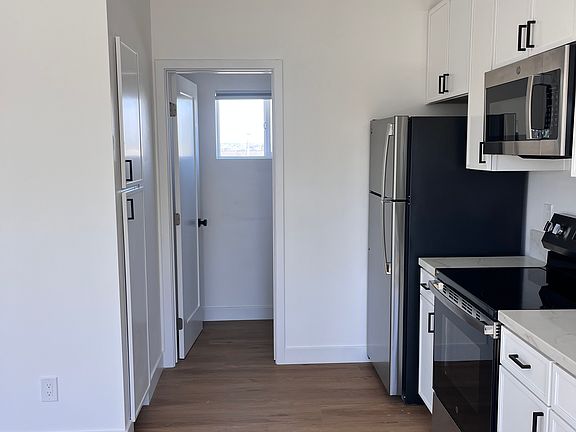 2nd image of 4529 Voltaire St