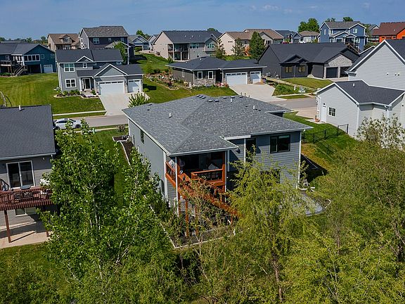 5th image of 4950 Bulldog Ave