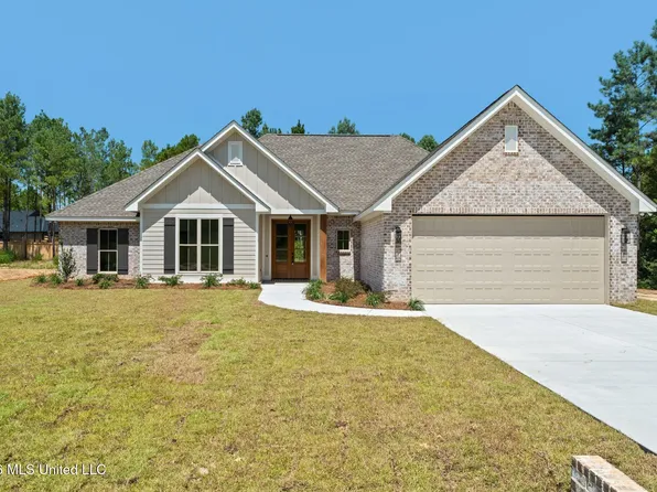 21 Redmont Dr, Sumrall, MS 39482