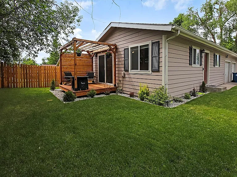 3303 Eaton St — Photo 1