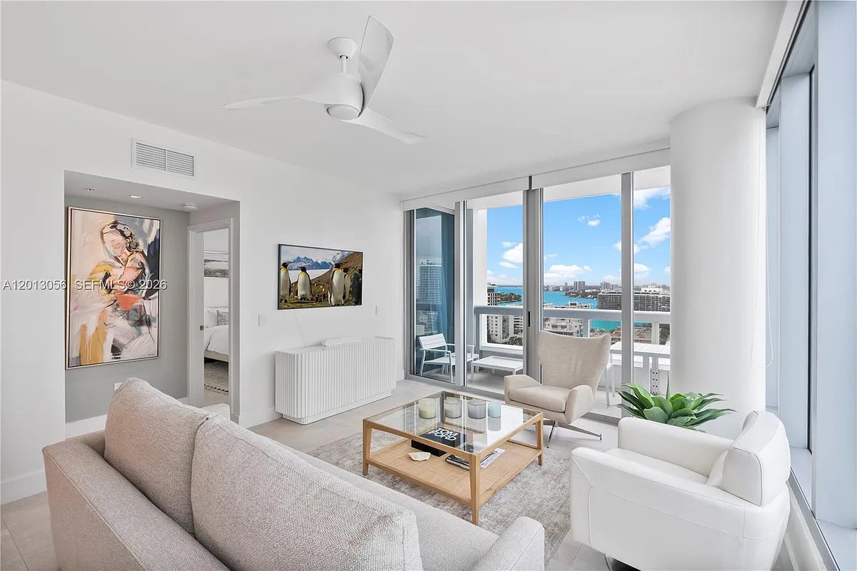 Building Photo - 6899 Collins Ave #1604