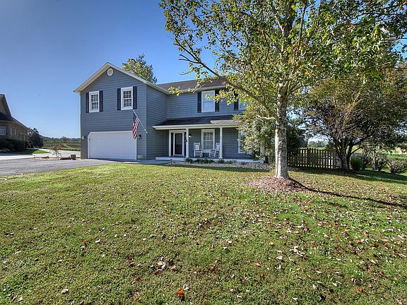 3rd image of 249 Cheshire Ln