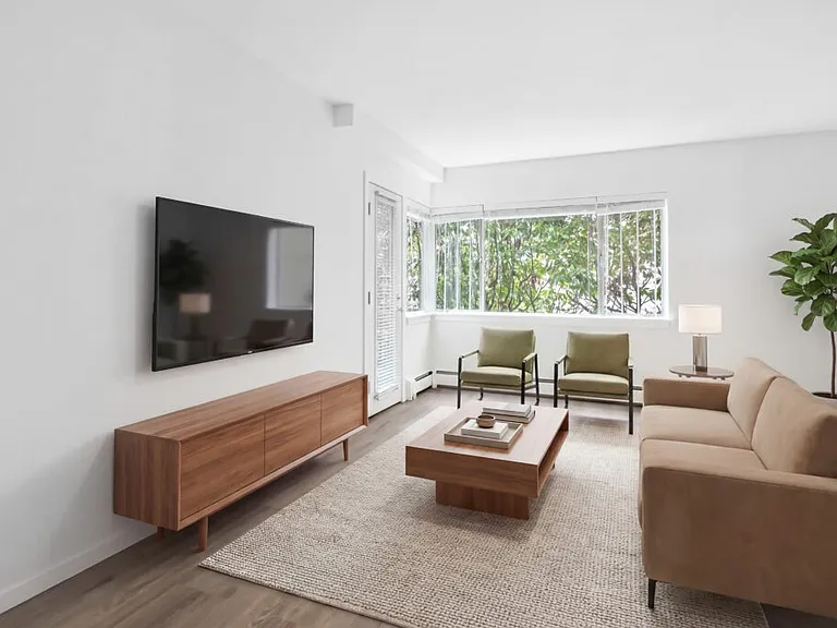 1270 Burnaby St #107 — Photo 29