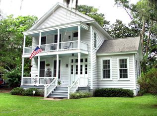 906 8th St, Pt Royal, SC 29935
