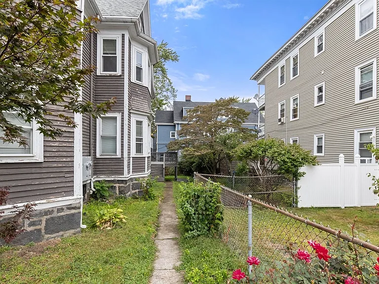 247 Park St #1 — Photo 24
