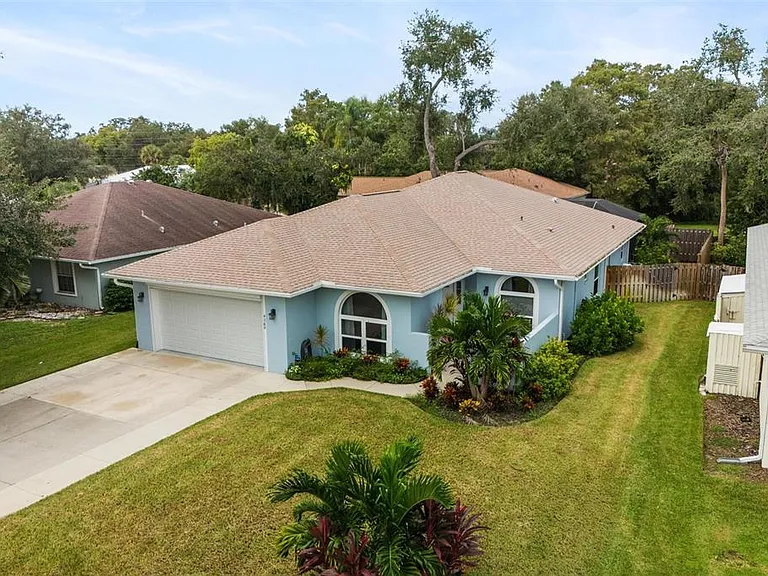 4360 Iola Dr — Photo 1