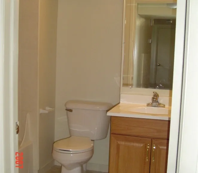 238 N Summit St — Photo 12