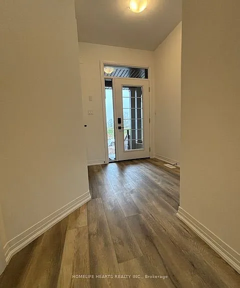 90 Gort Ave — Photo 9