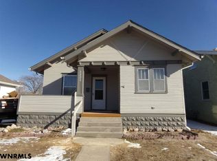 1221 & 1221-1/2 4th Ave, Scottsbluff, NE 69361