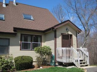 712 Lake Vista Dr, East Hampton, CT 06424