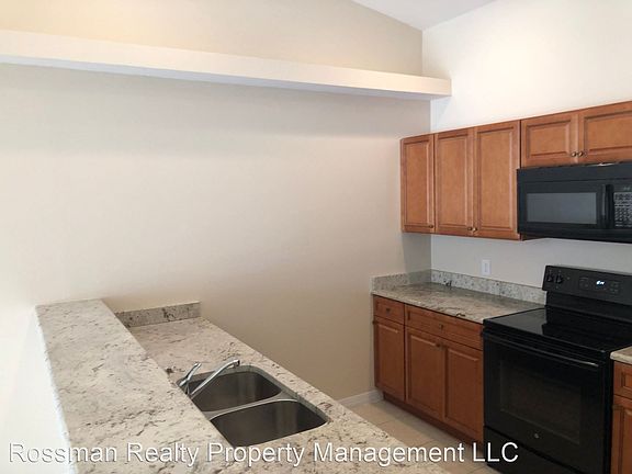 3rd image of 4029 SW 8th Pl