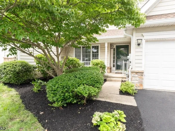 93 Patriot Hill Dr #93, Bernards Twp., NJ 07920