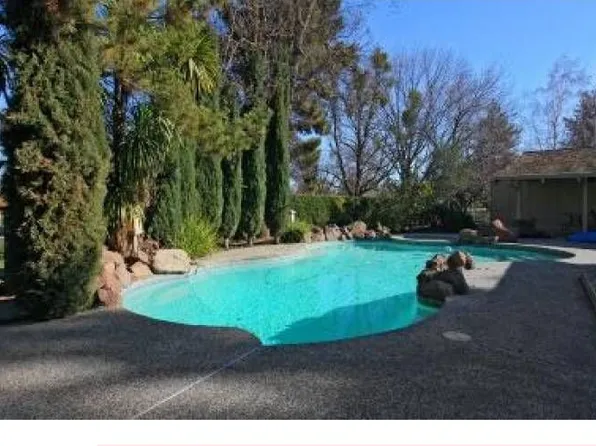 44638 Country Club Dr, El Macero, CA 95618