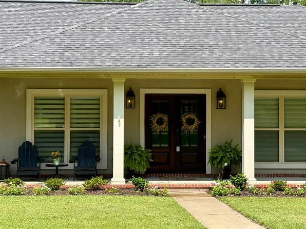 15 Springwood Dr, Magnolia, AR 71753