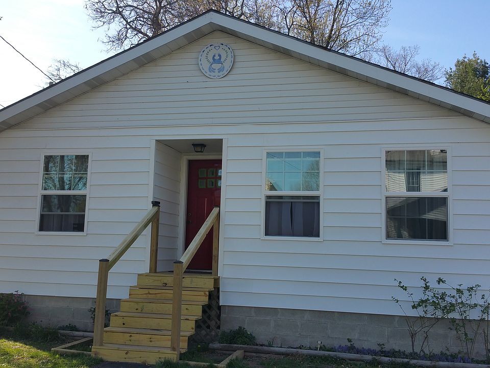 146 Barnum St, East Stroudsburg, PA 18301 Zillow