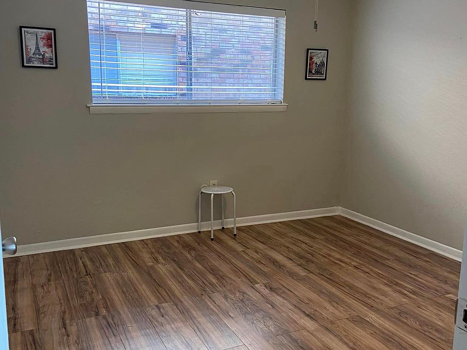 Garden Oaks 142 Oyster Creek Dr Lake Jackson TX Zillow