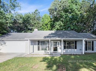 950 Sideline Ct, Stockbridge, GA 30281