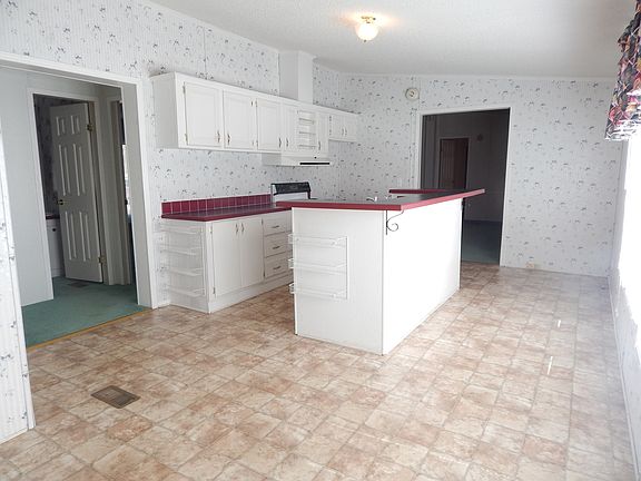 3rd image of 14671 Presley Dr